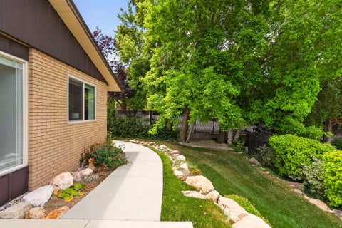 Tiny photo for 2264 E 4000 S, Holladay, UT 84124 (MLS # 2186031)