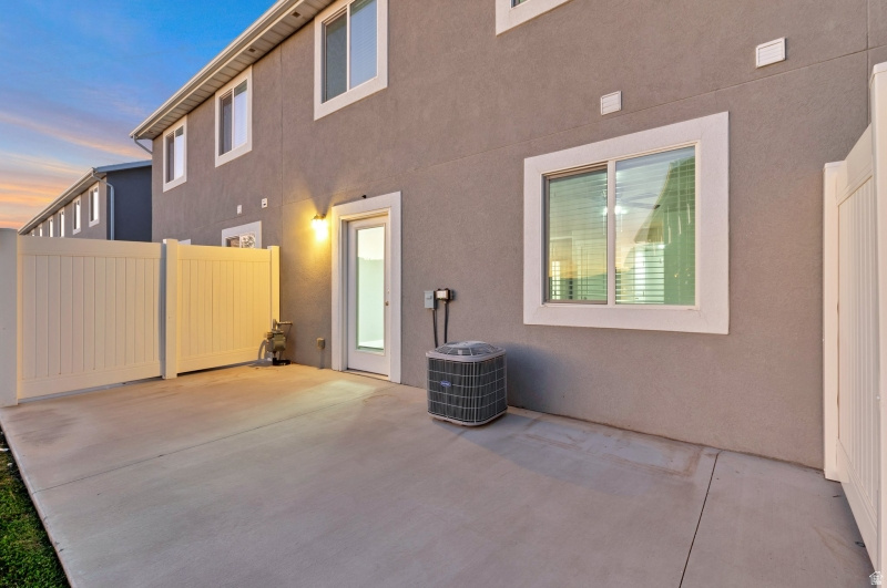 GOLF VIEW ESATES SUB - Residential Lease