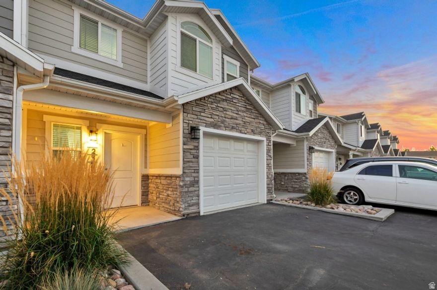 Beautiful townhome available to lease. Kitchen has granite countertops and stainless-steel appliances. In addition to the attached garage there are also 2 parking spaces in front of the home. Primary bedroom offers large space and a bathroom and walk in closet. Laundry is on 2nd floor by bedrooms for convenience. Pet friendly. Schedule your private tour today!