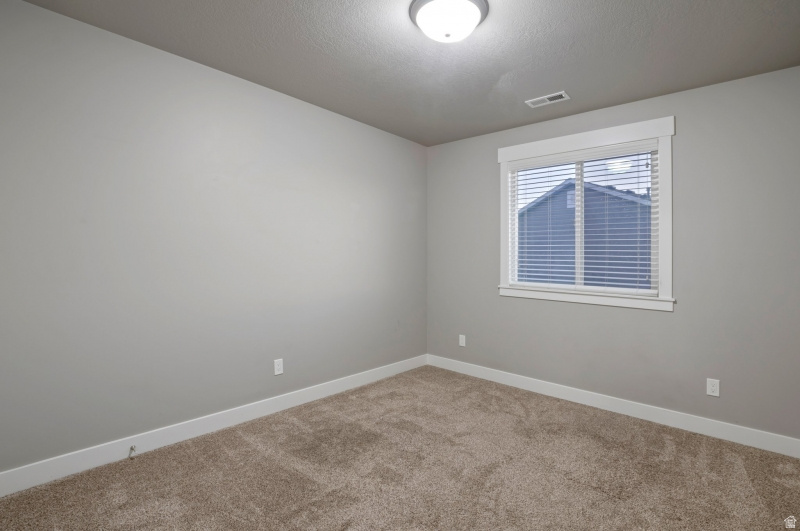 GOLF VIEW ESATES SUB - Residential Lease