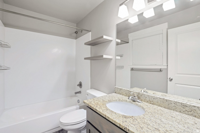 GOLF VIEW ESATES SUB - Residential Lease