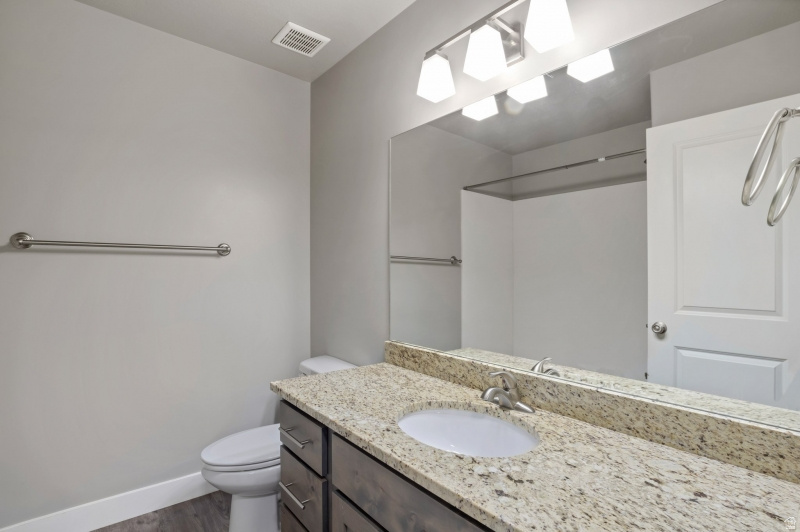 GOLF VIEW ESATES SUB - Residential Lease