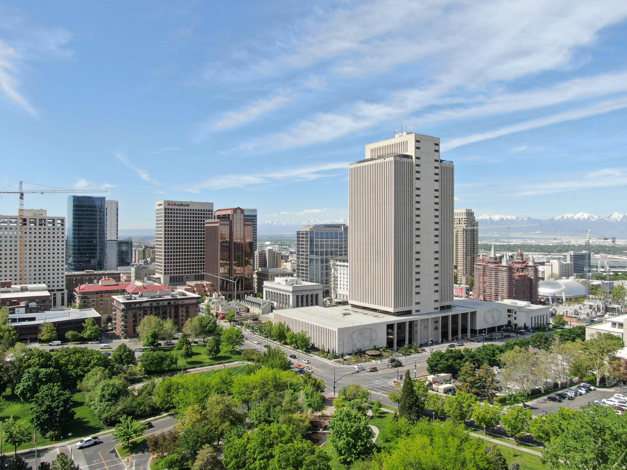 CANYON ROAD TOWERS COND - Residential