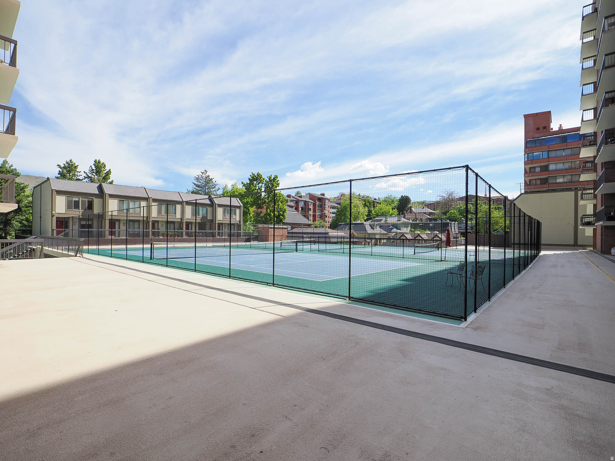 CANYON ROAD TOWERS COND - Residential