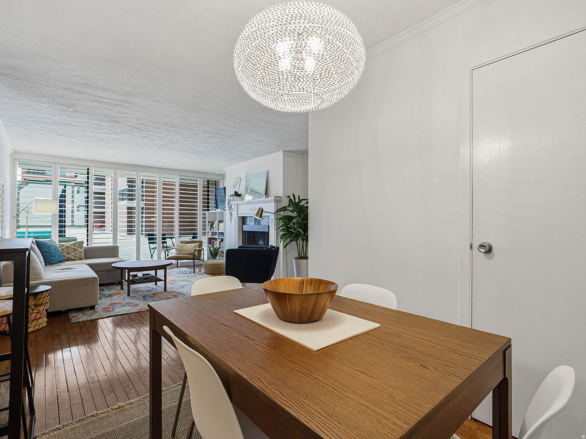 CANYON ROAD TOWERS COND - Residential