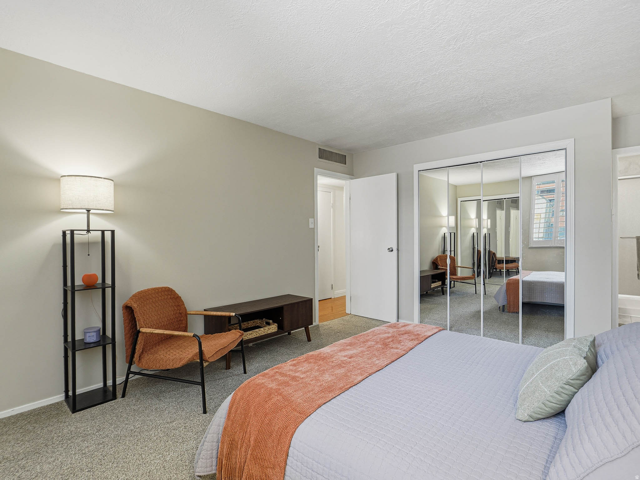 CANYON ROAD TOWERS COND - Residential