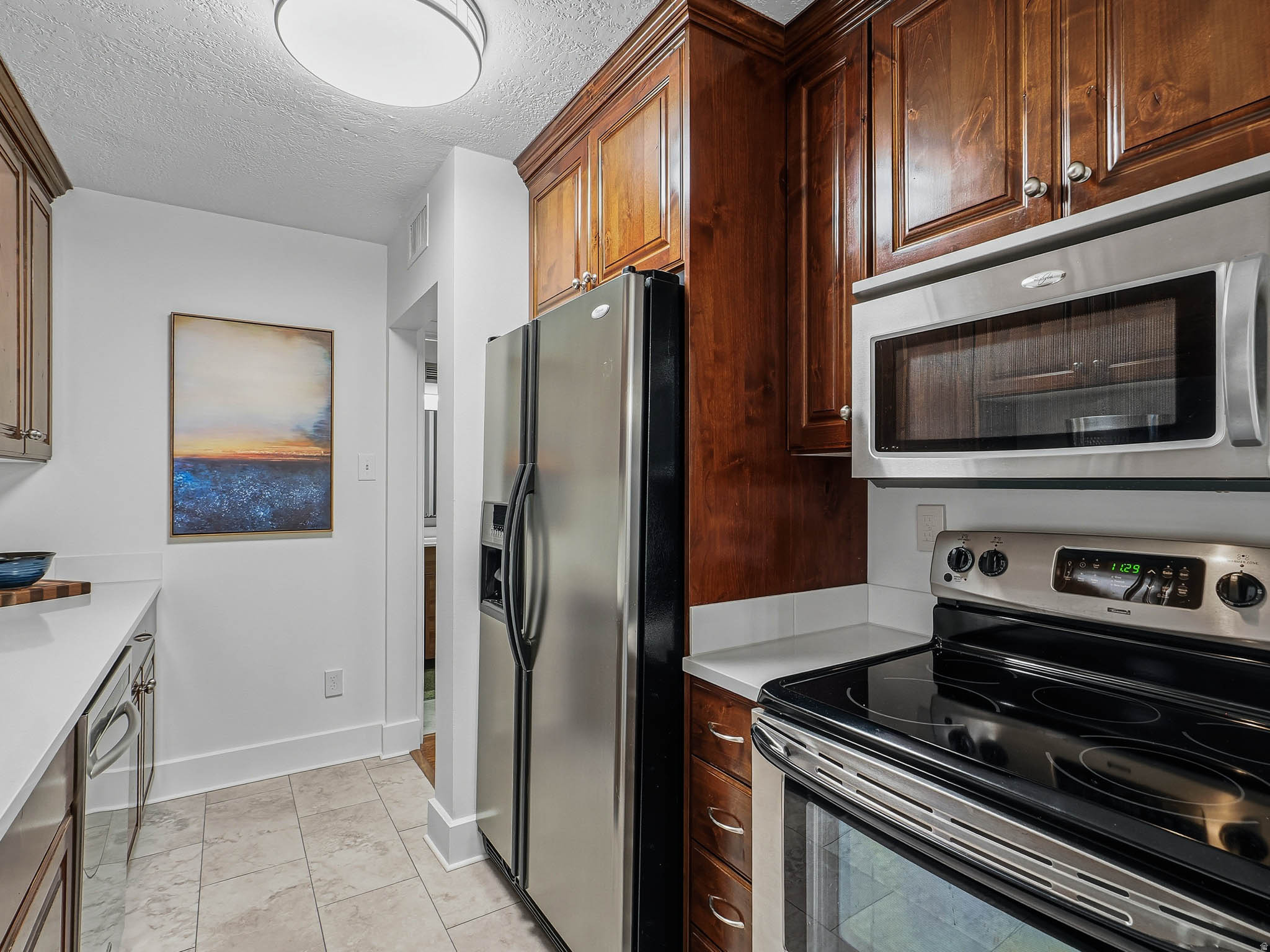 CANYON ROAD TOWERS COND - Residential