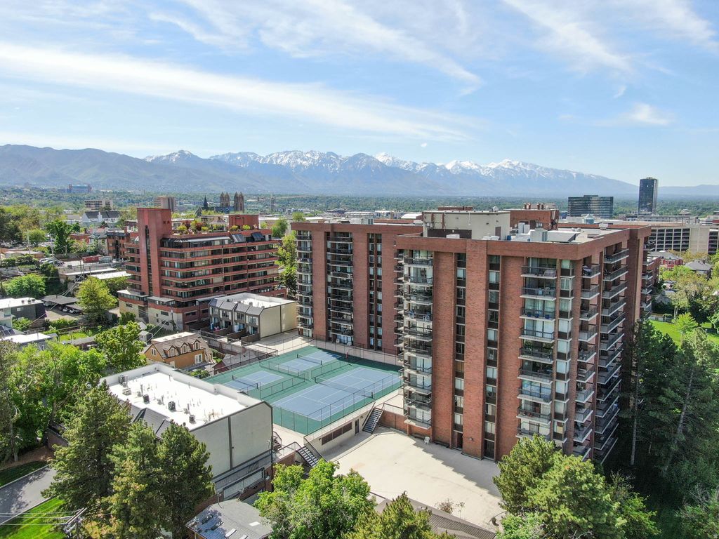 Photo of 123 E 2ND AVE #414, Salt Lake City, UT 84103 (MLS # 2144178)