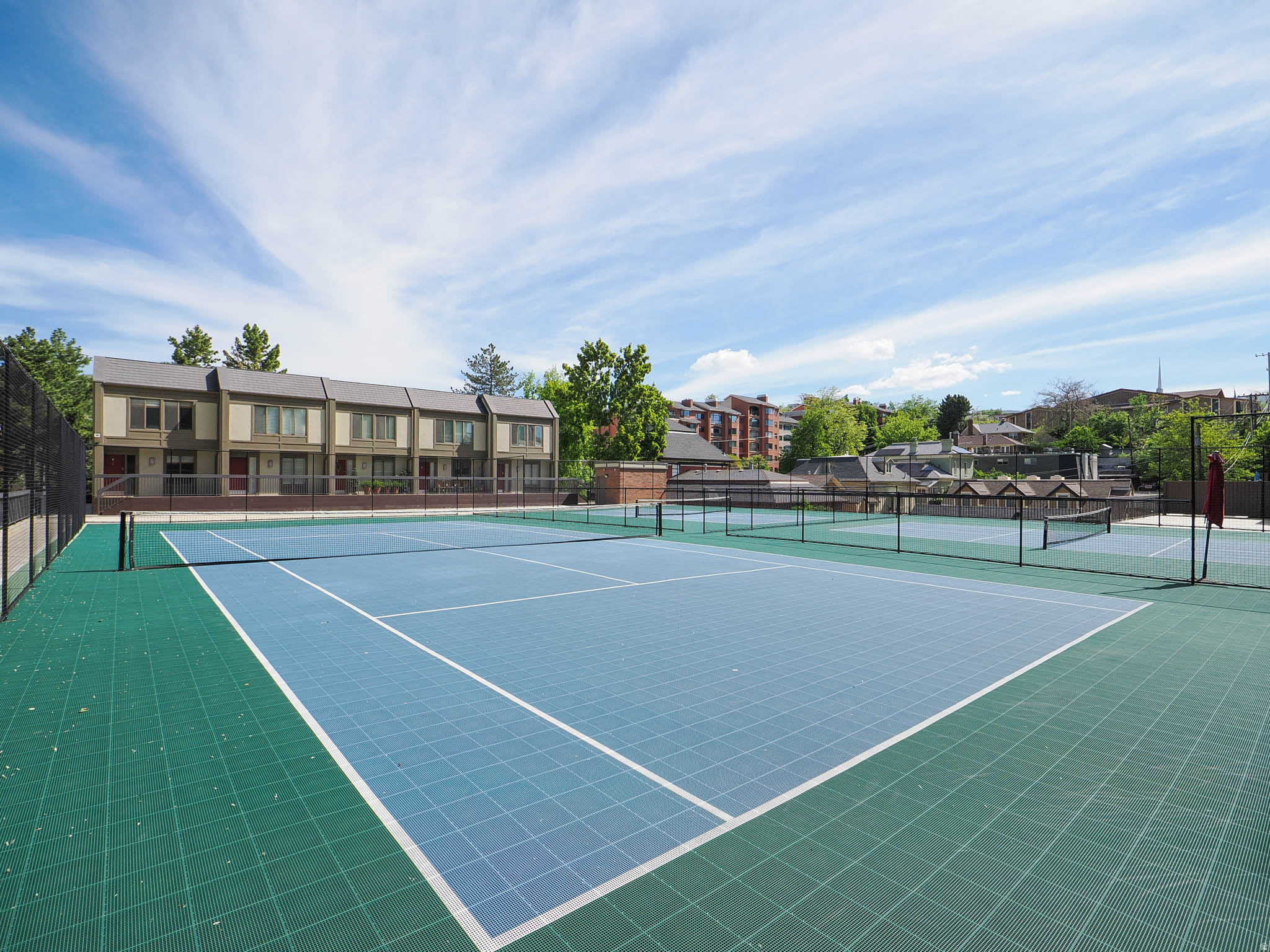 CANYON ROAD TOWERS COND - Residential