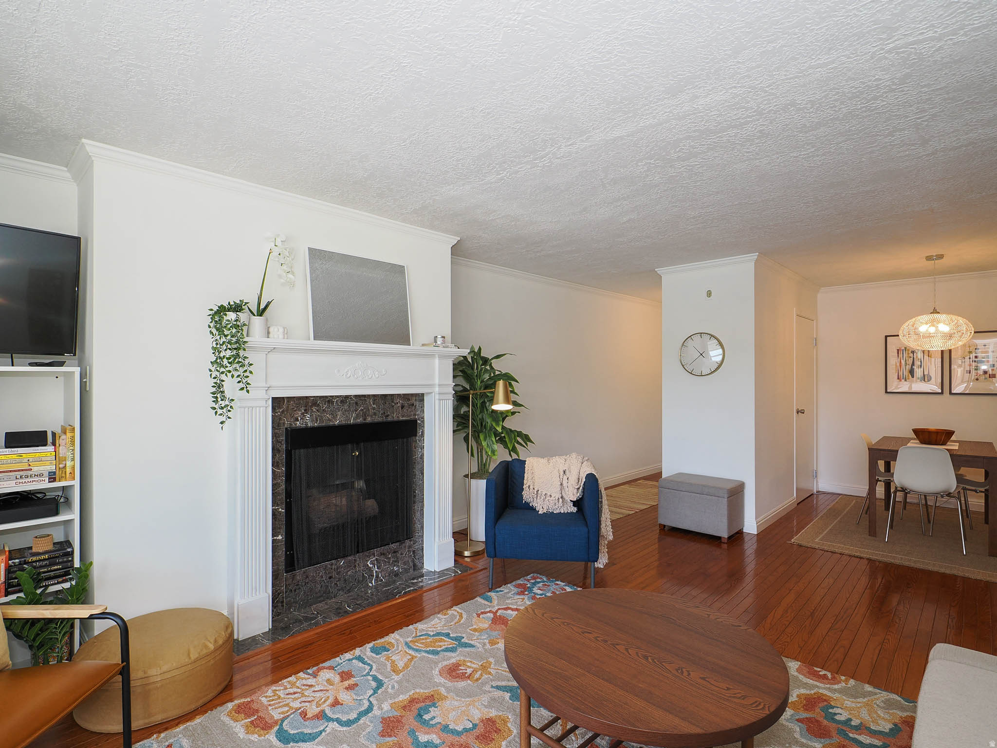 CANYON ROAD TOWERS COND - Residential