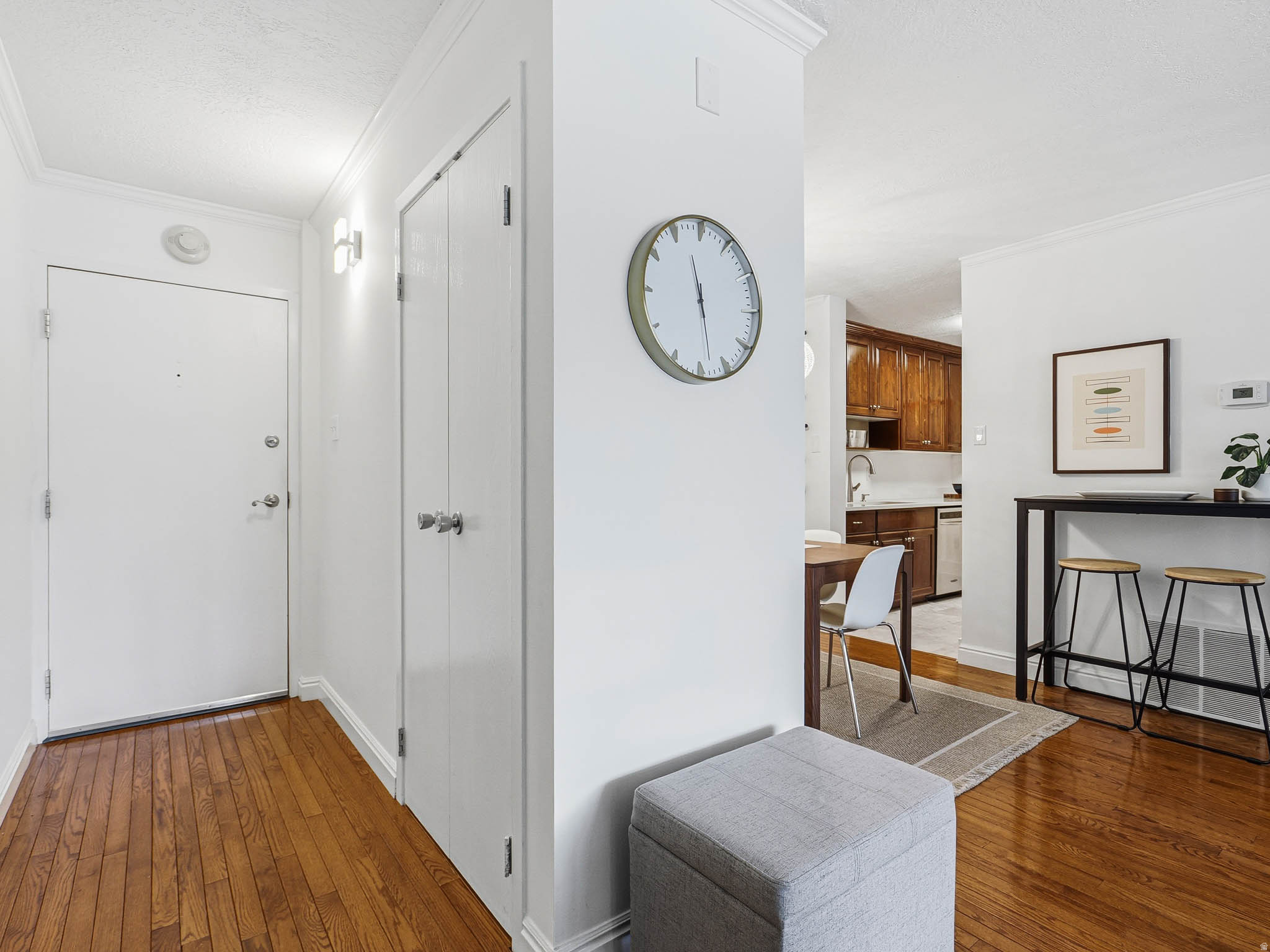 CANYON ROAD TOWERS COND - Residential