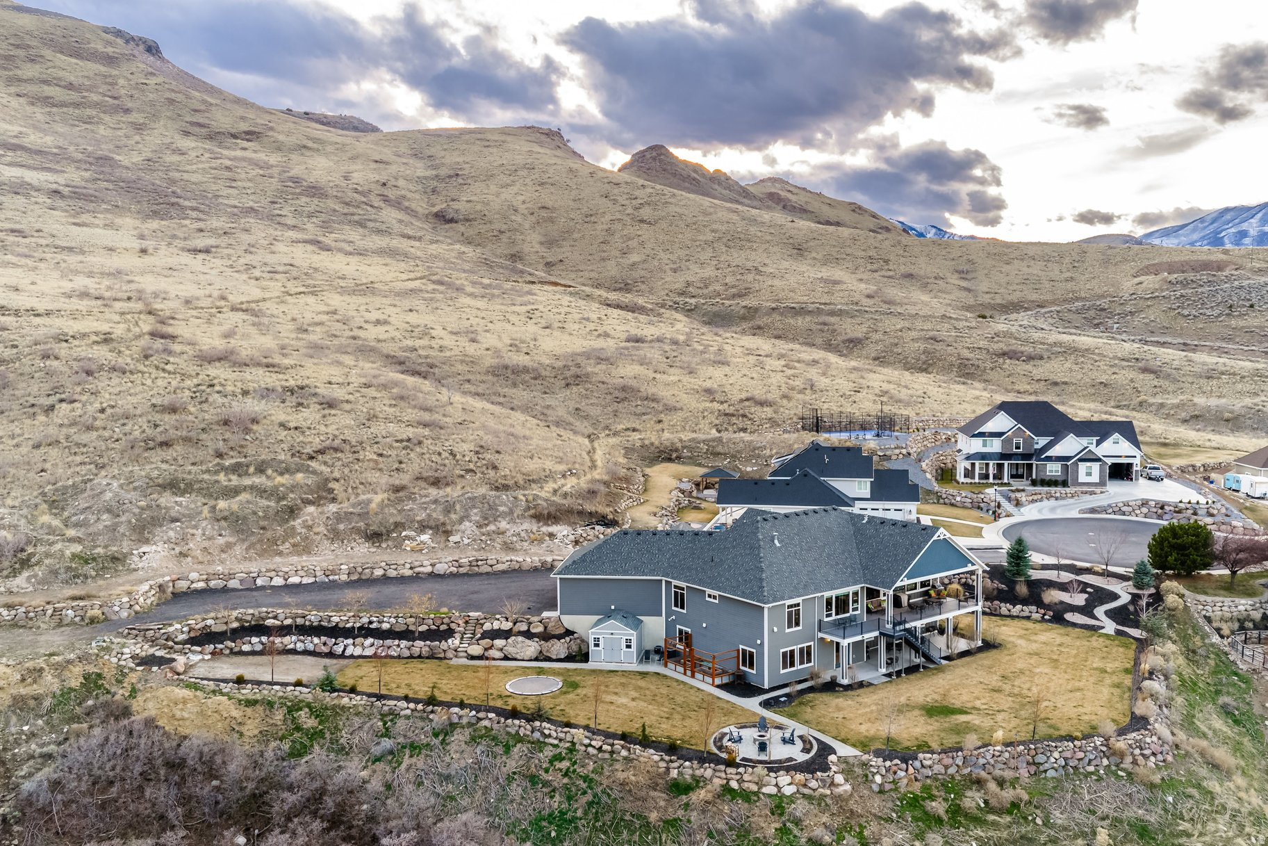 THE COVE @ HERRIMAN SPRINGS - Residential