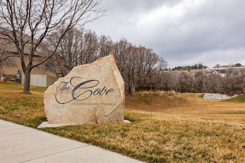 Tiny photo for 15113 S CEDAR MEADOW CIR W, Herriman, UT 84096 (MLS # 2143709)