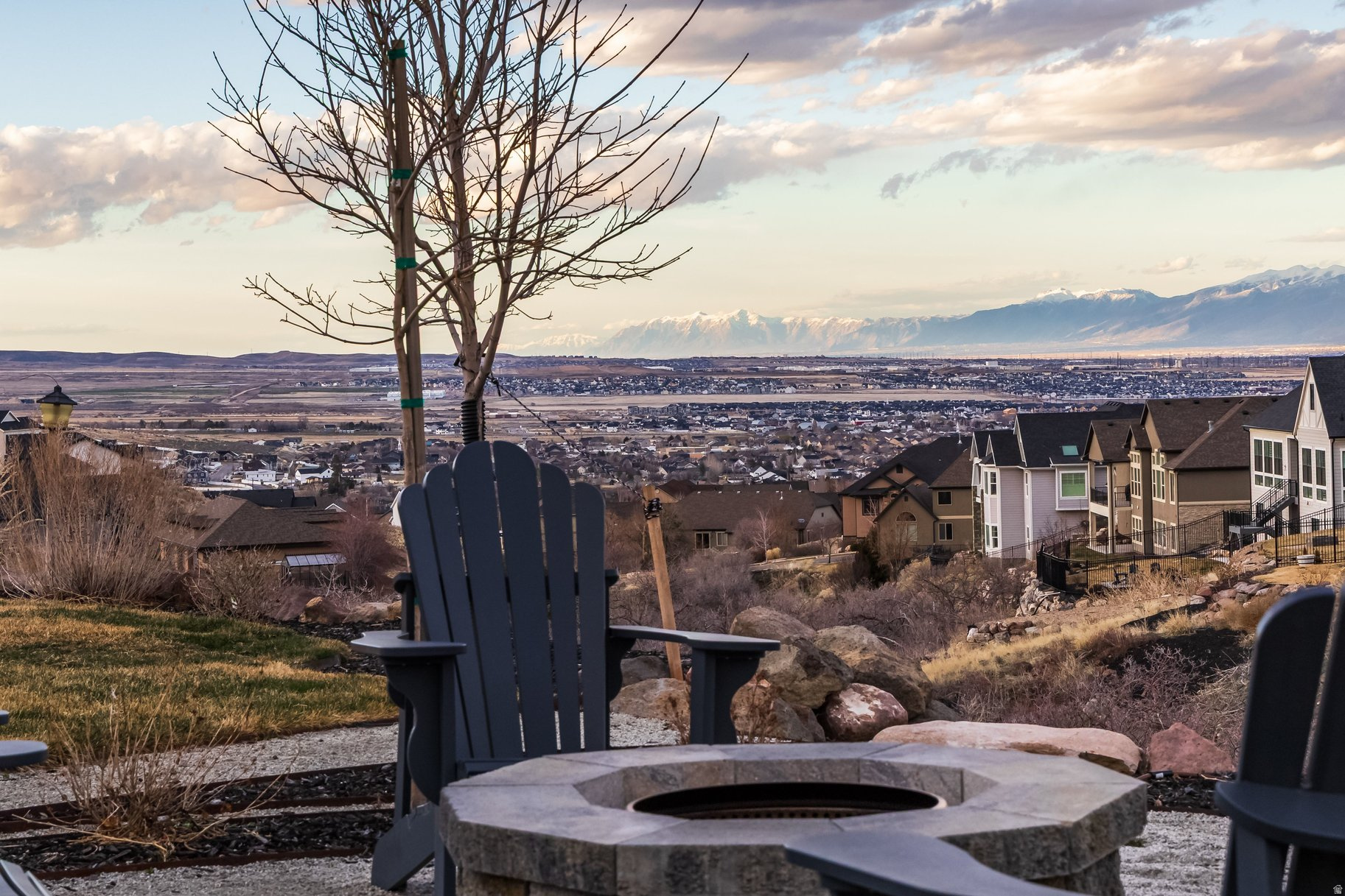 THE COVE @ HERRIMAN SPRINGS - Residential