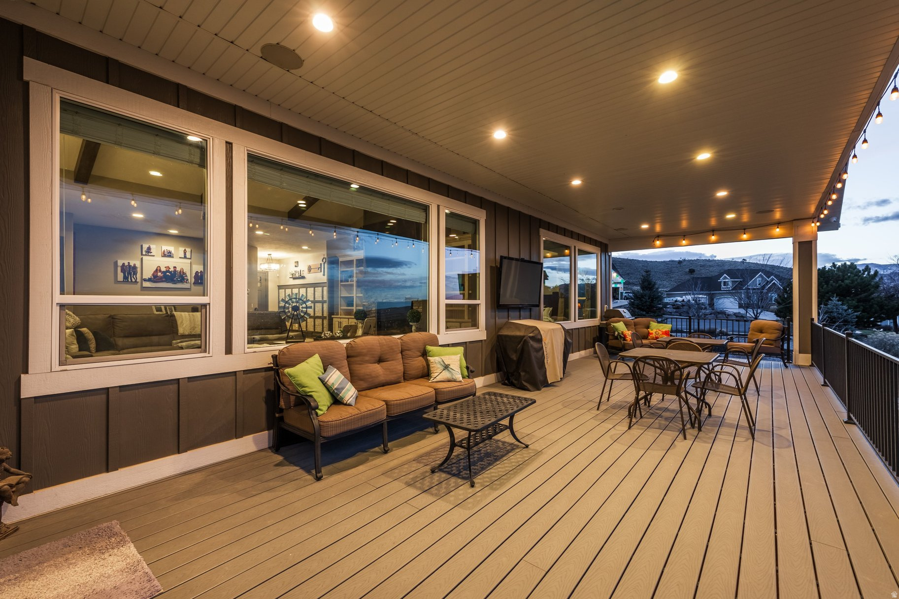 THE COVE @ HERRIMAN SPRINGS - Residential