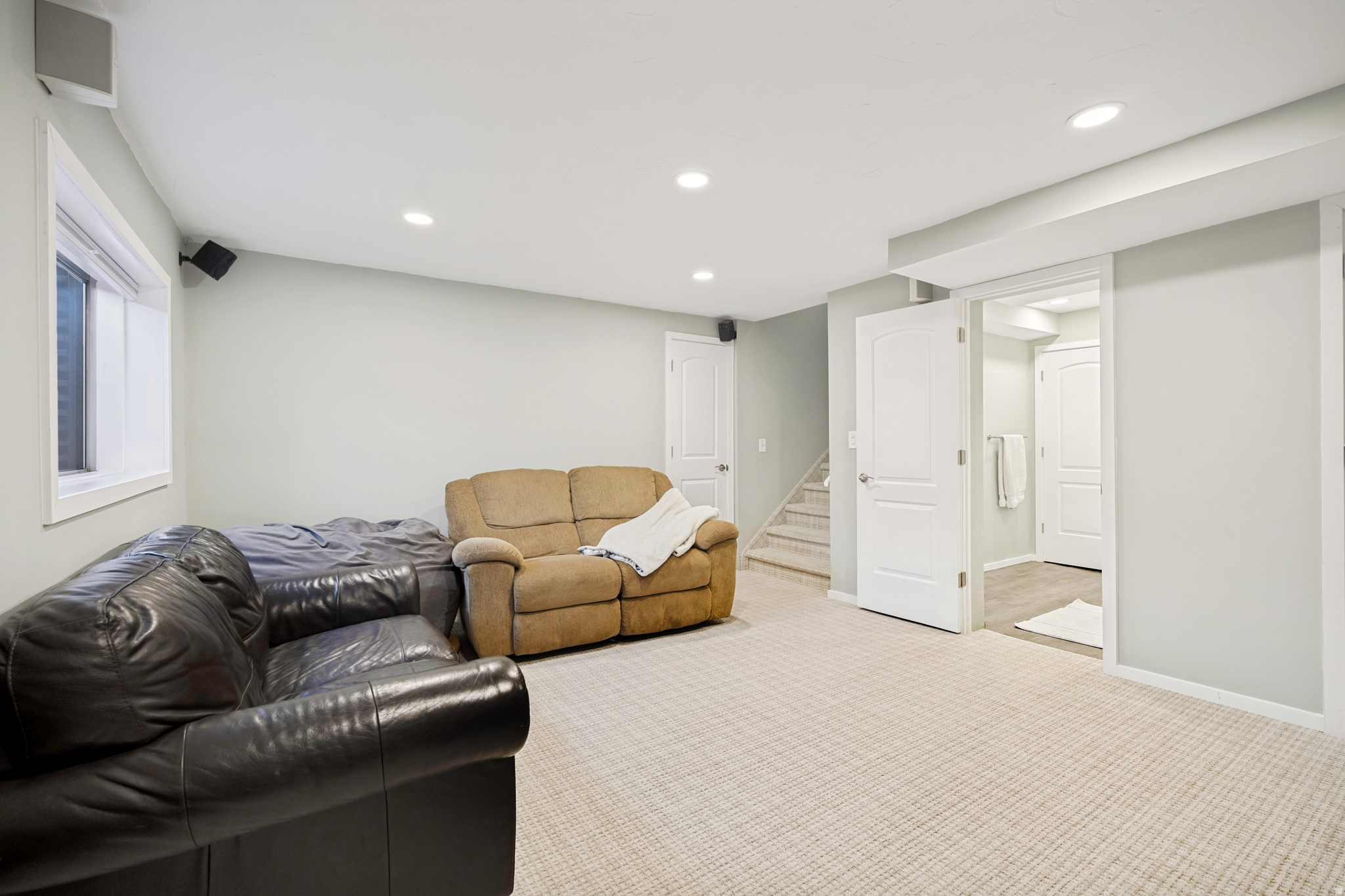 SUMMER MEADOWS - Residential
