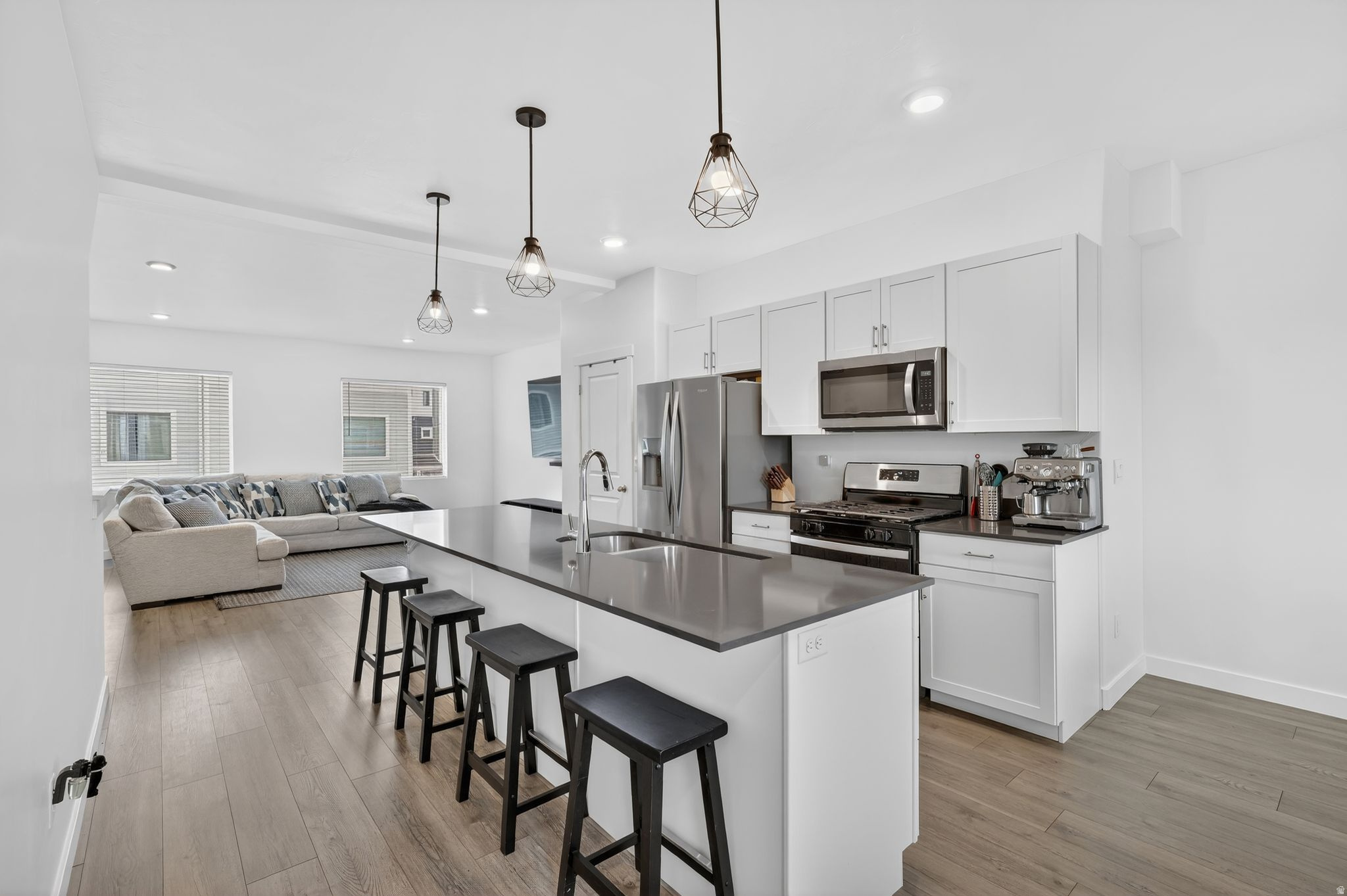 EAGLE POINT - Residential