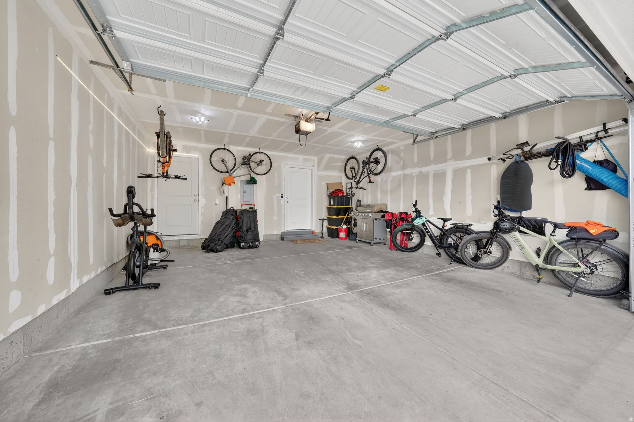 EAGLE POINT - Residential