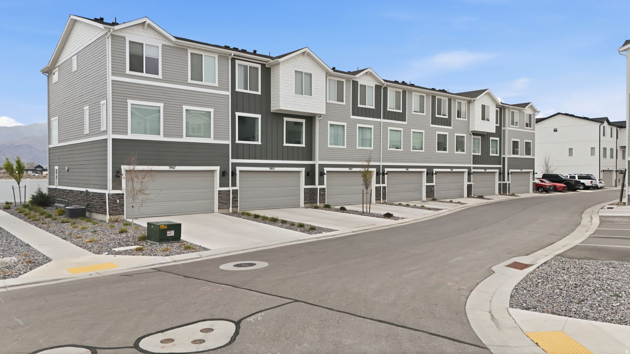 EAGLE POINT - Residential