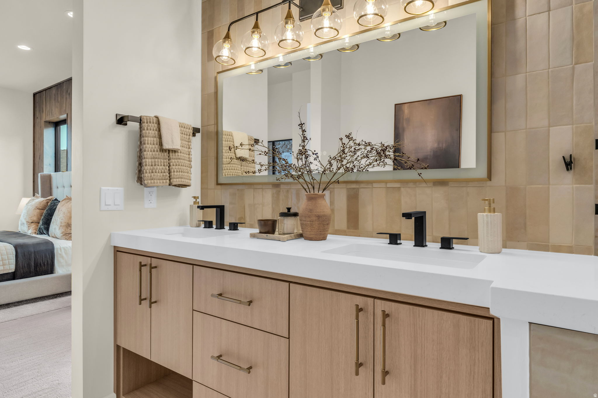 HIDEOUT CANYON PHASE 1 - Residential