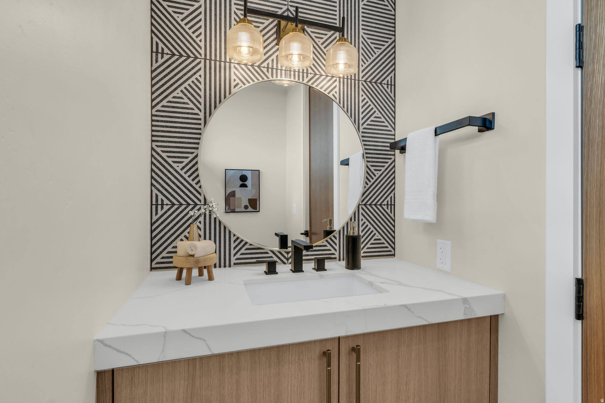 HIDEOUT CANYON PHASE 1 - Residential