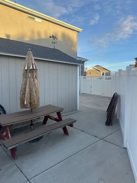 Tiny photo for 10988 S GREENVALE CT W, South Jordan, UT 84009 (MLS # 2122833)