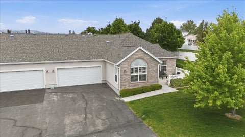 Tiny photo for 3304 S HUNTER VILLA LN #D, West Valley City, UT 84128 (MLS # 2184234)