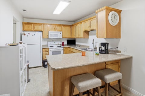 Tiny photo for 3304 S HUNTER VILLA LN #D, West Valley City, UT 84128 (MLS # 2184234)