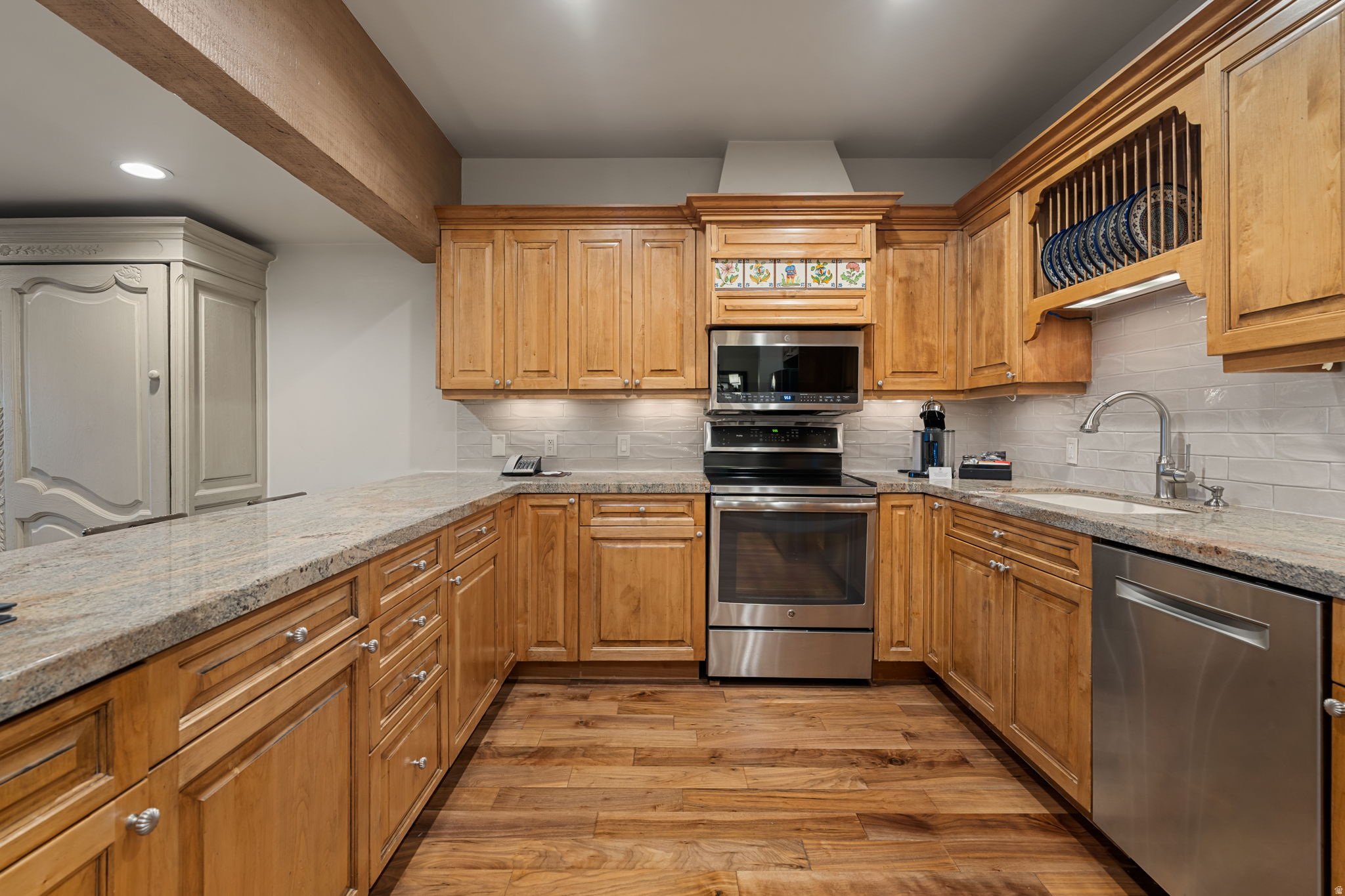STEIN ERIKSEN LODGE CONDOMINIUM - Residential
