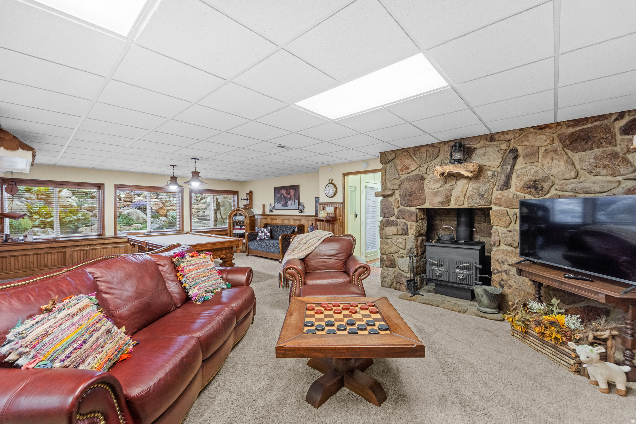 HIDDEN OAKS - Residential