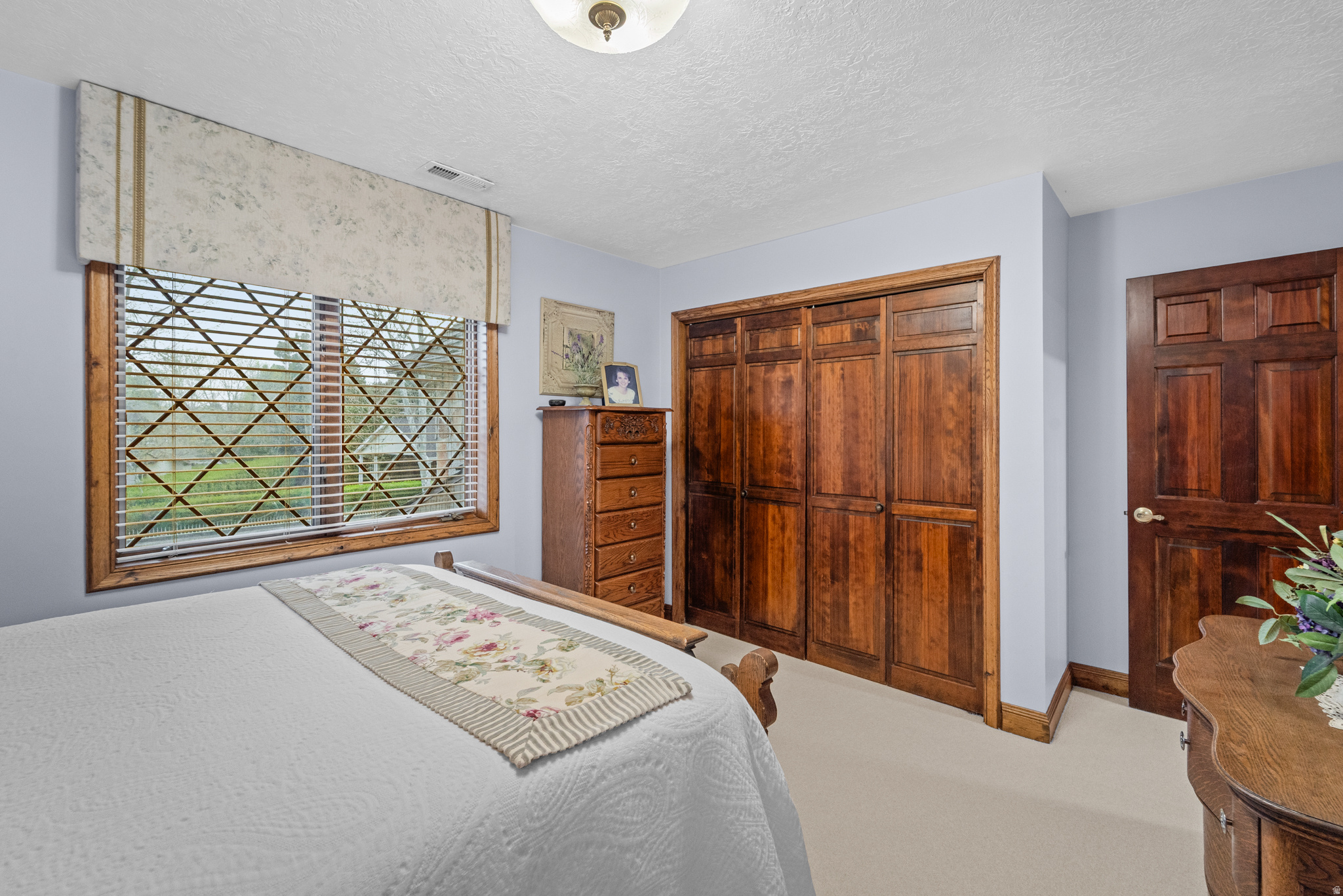 HIDDEN OAKS - Residential