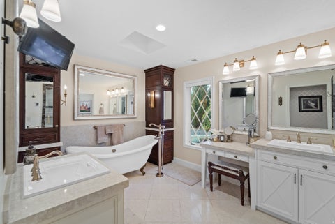 Tiny photo for 5105 W OLD OAK LN N, Highland, UT 84003 (MLS # 2148998)