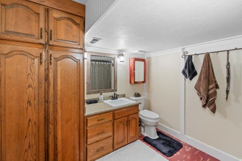 Tiny photo for 5105 W OLD OAK LN N, Highland, UT 84003 (MLS # 2148998)