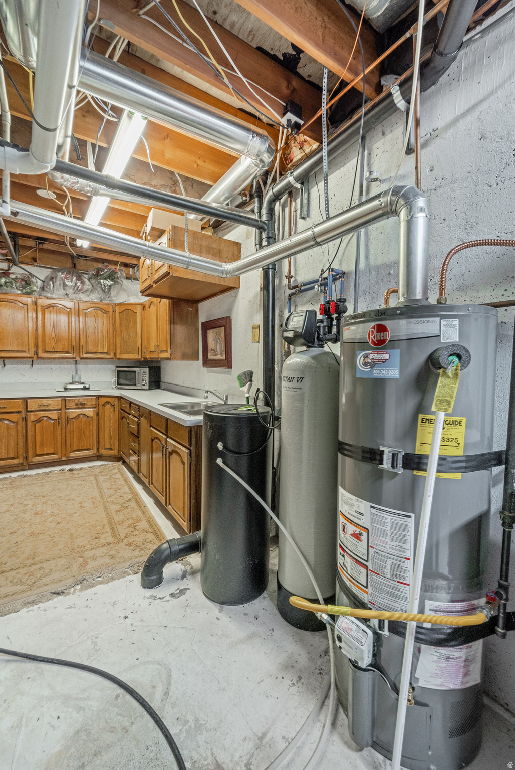 HIDDEN OAKS - Residential