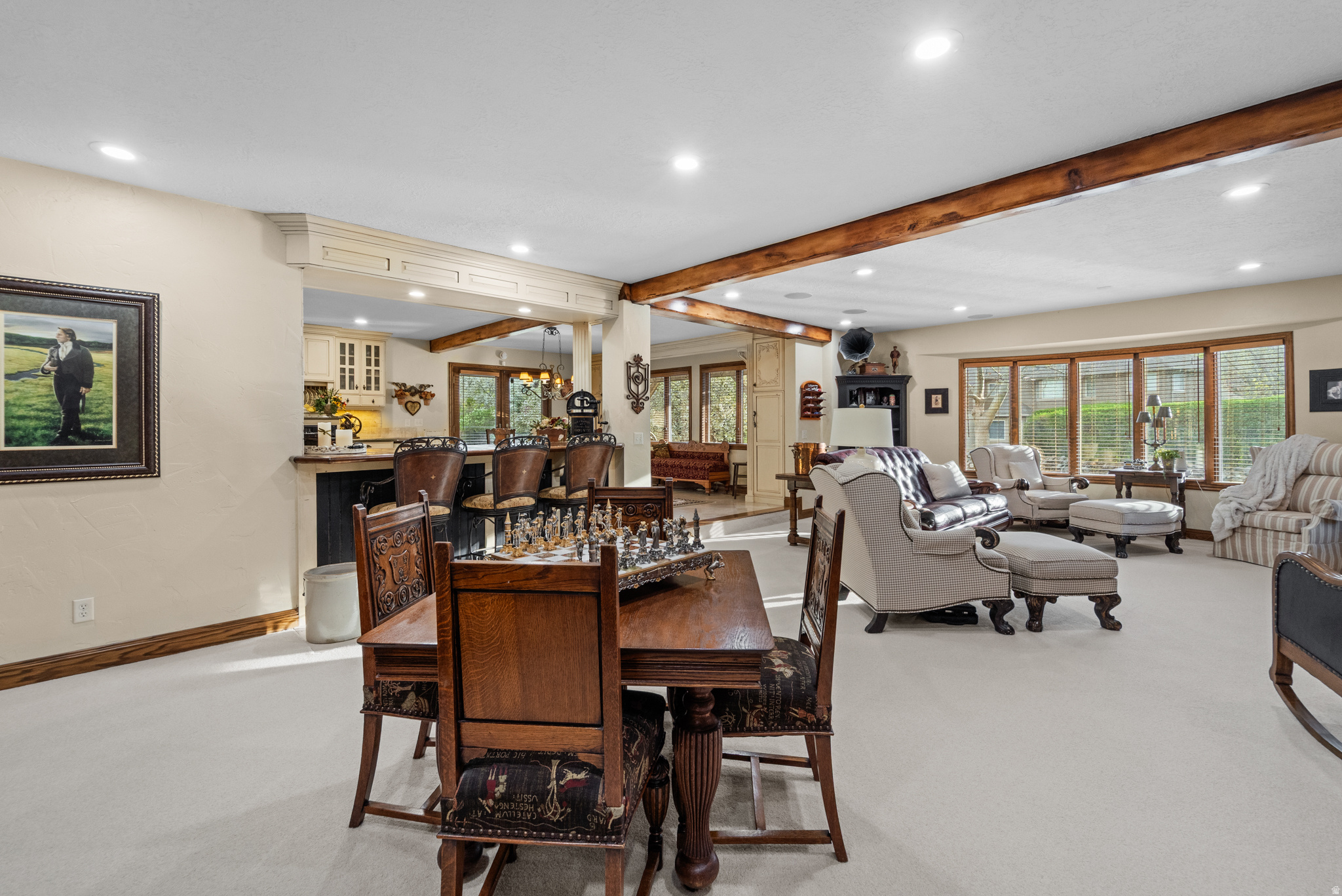 HIDDEN OAKS - Residential