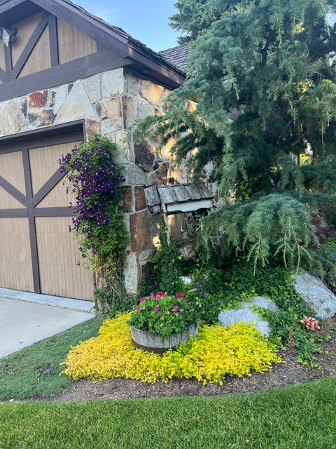 Tiny photo for 5105 W OLD OAK LN N, Highland, UT 84003 (MLS # 2148998)