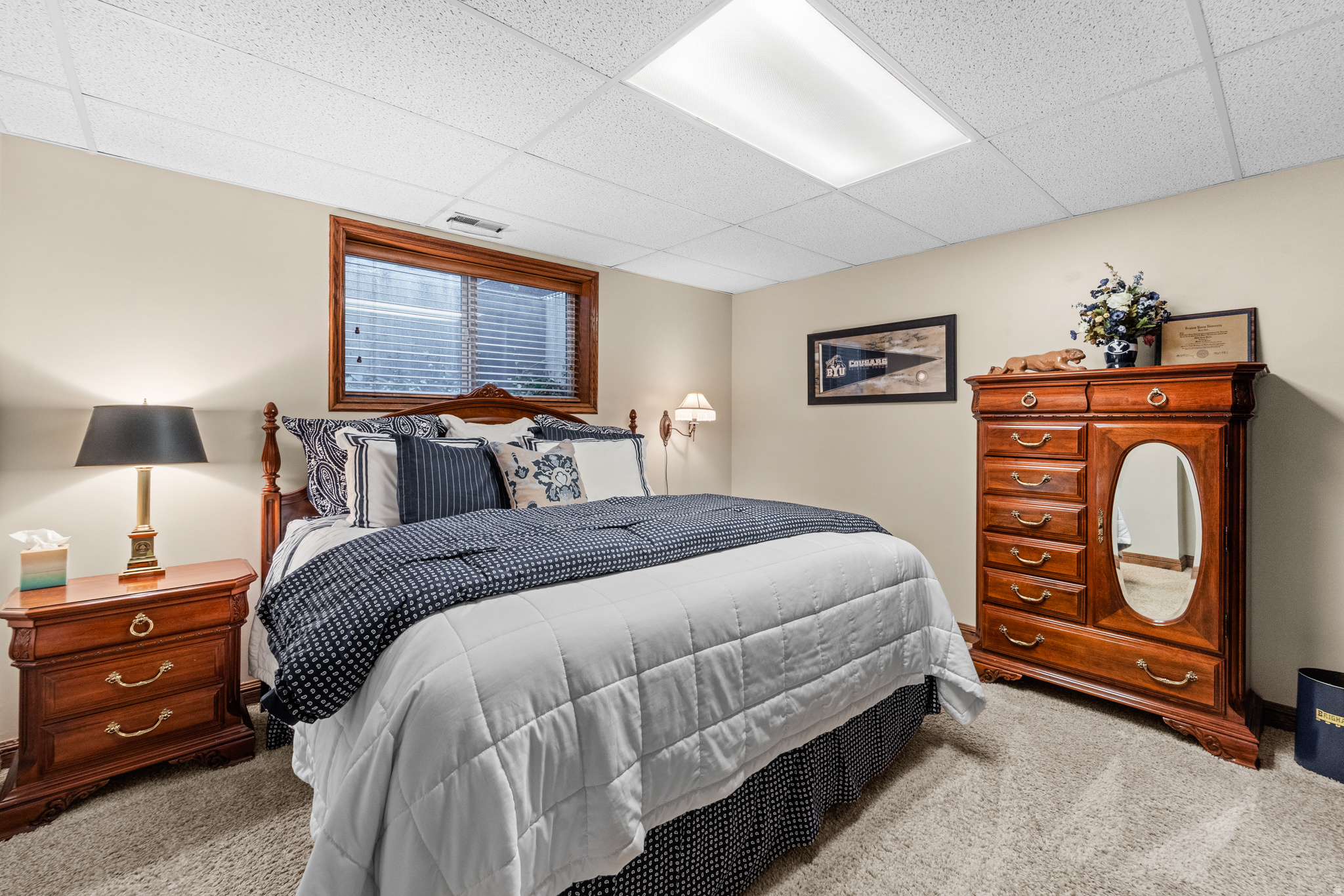 HIDDEN OAKS - Residential