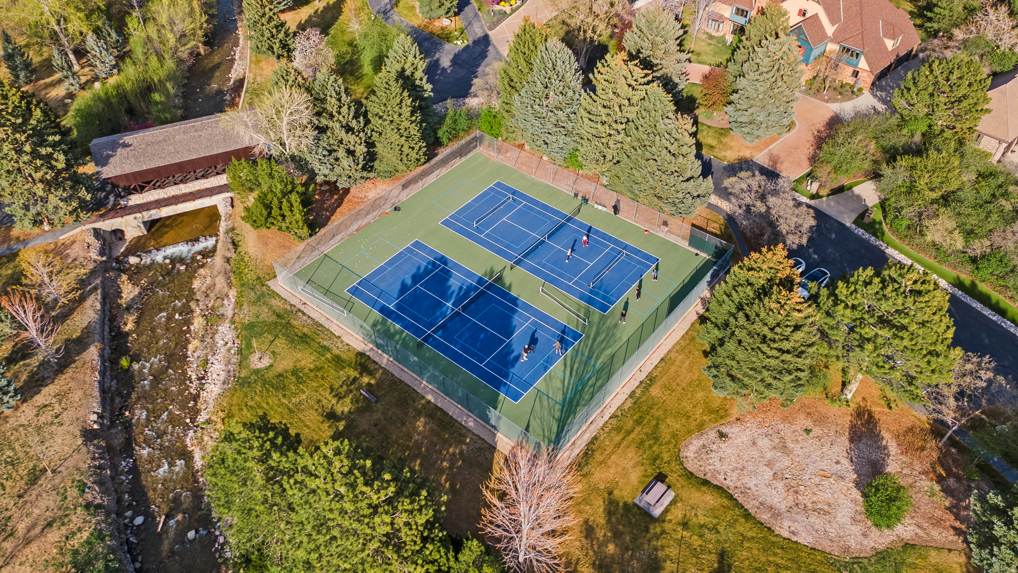 HIDDEN OAKS - Residential