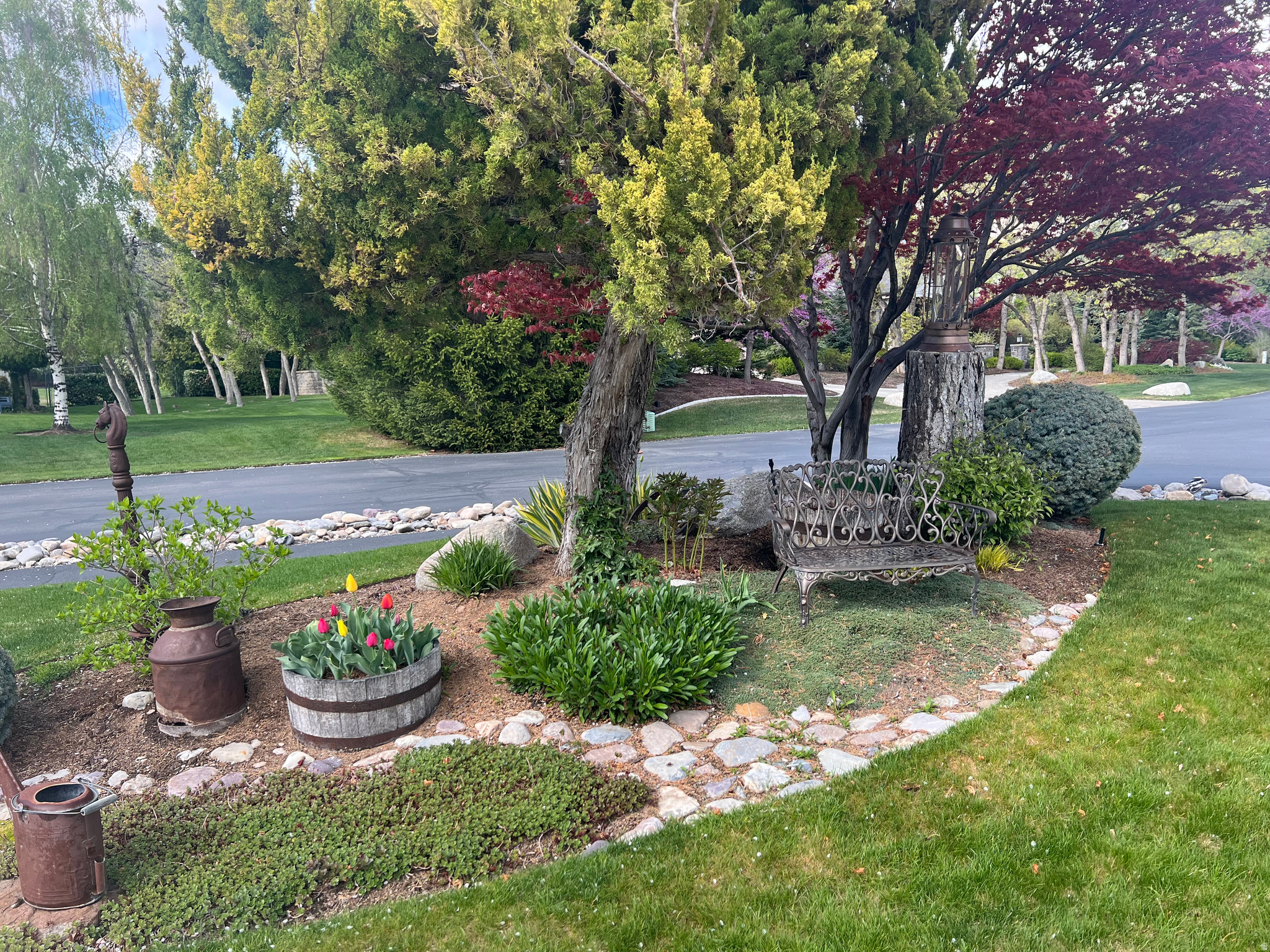 HIDDEN OAKS - Residential