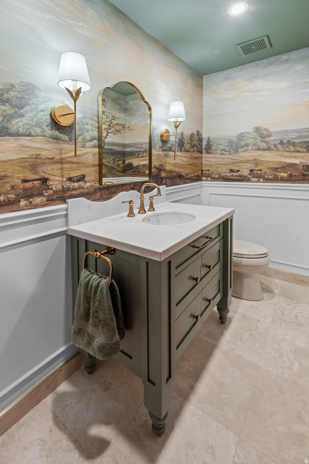 HIDDEN OAKS - Residential