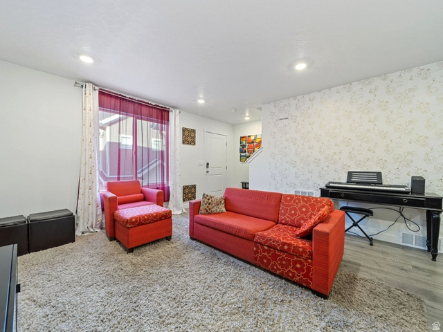 LITTLE VALLEY GATEWAY - Residential