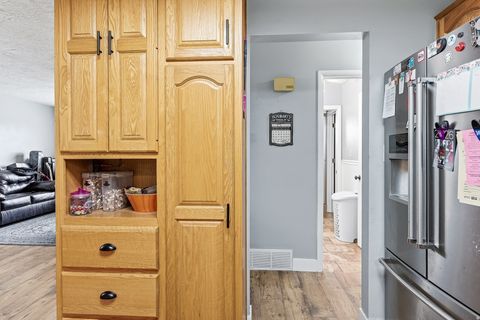 Tiny photo for 386 W ROSEWOOD CIR, Cedar City, UT 84721 (MLS # 2147274)