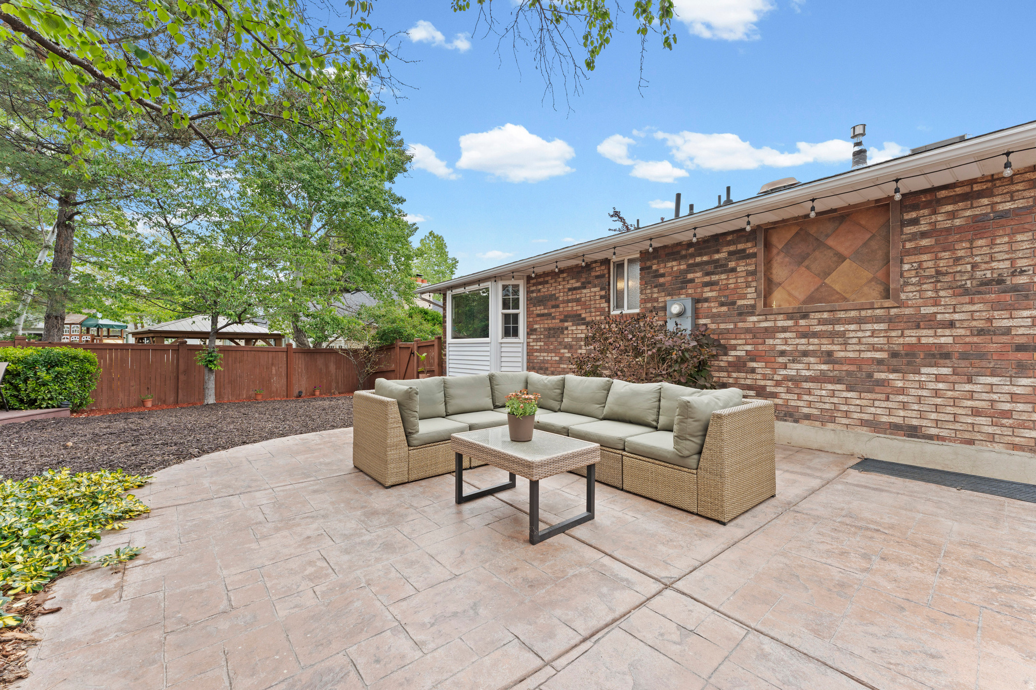 DIMPLE DELL VILLAGE - Residential