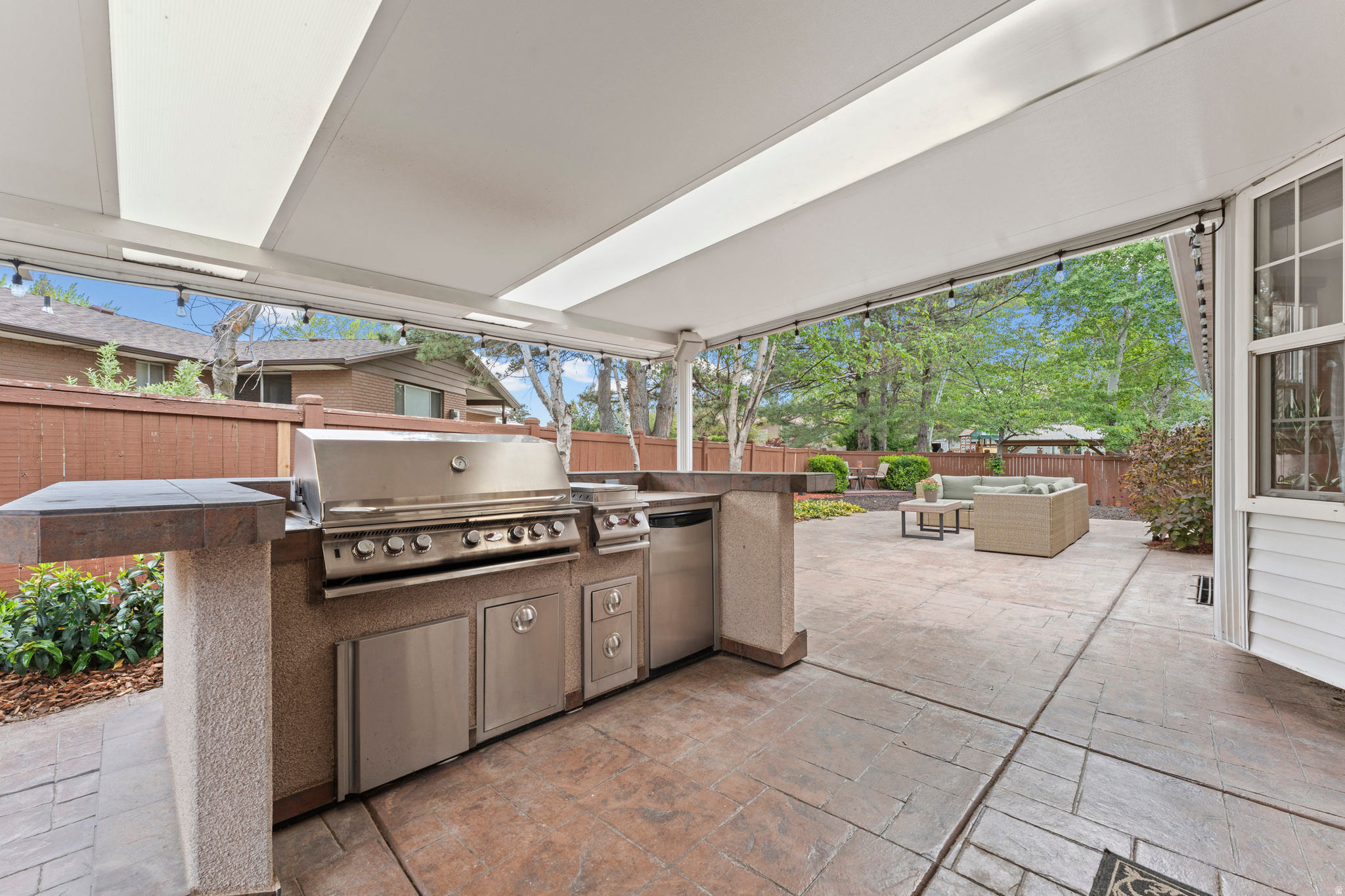 DIMPLE DELL VILLAGE - Residential