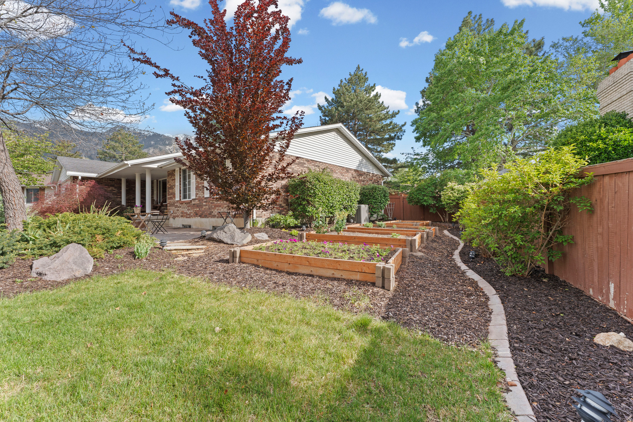 DIMPLE DELL VILLAGE - Residential