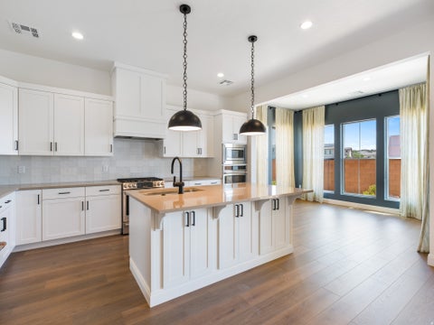 Tiny photo for 2292 E ARENA ROJA DR, Washington, UT 84780 (MLS # 2137402)