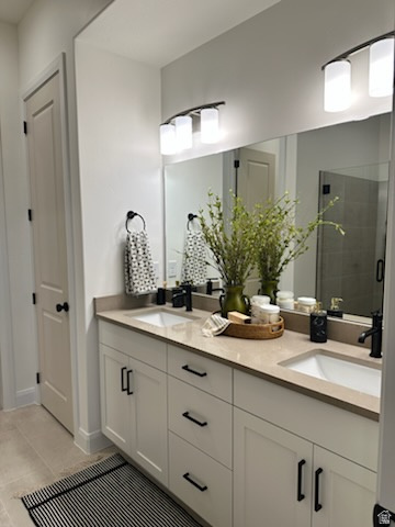 2292 E ARENA ROJA DR