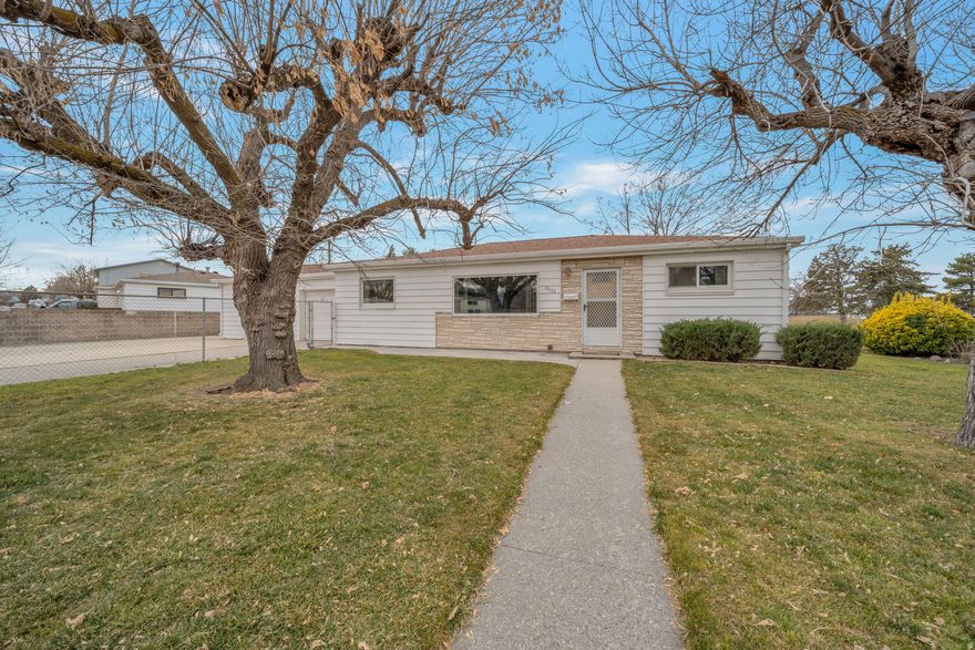 Clean, cozy, one-owner home waiting for you to make it your own! New roof in 2023 with 30 year architectural shingles. Newer windows, furnace, Ale. Large, fenced corner lot. Extra wide and extra long double garage to safely store all your cars and toys/includes workbench. Centrally located near schools, churches and parks. Uncovered RV parking to accommodate your biggest rig. Close to church, schools and a park across the street.