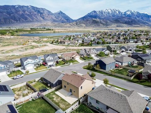 Tiny photo for 437 TOPAZ DR, Santaquin, UT 84655 (MLS # 2153264)