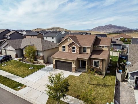 Tiny photo for 437 TOPAZ DR, Santaquin, UT 84655 (MLS # 2153264)